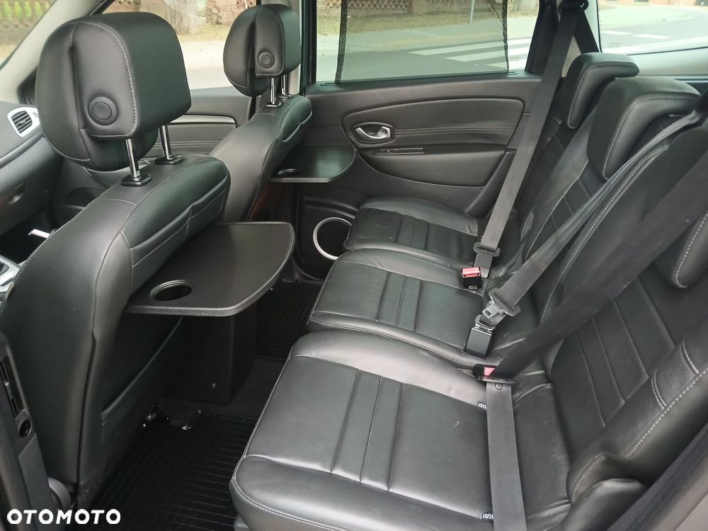 Renault Scenic - 26