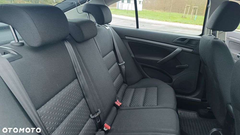 Skoda Octavia 1.6 - 23