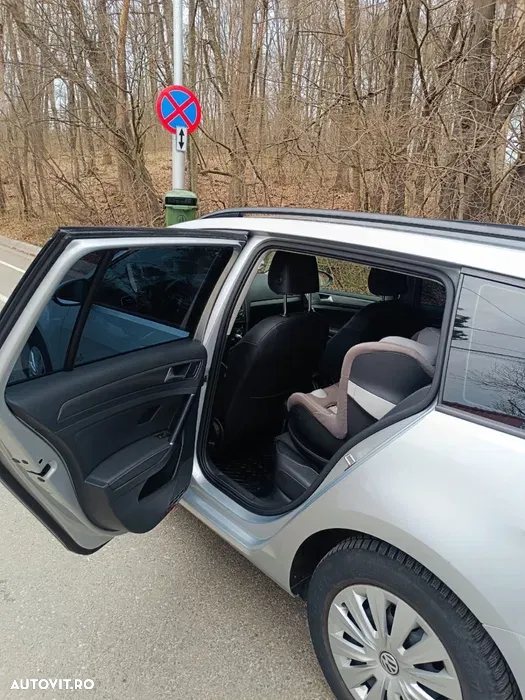 Volkswagen Golf 1.6 TDI DPF DSG Comfortline - 4