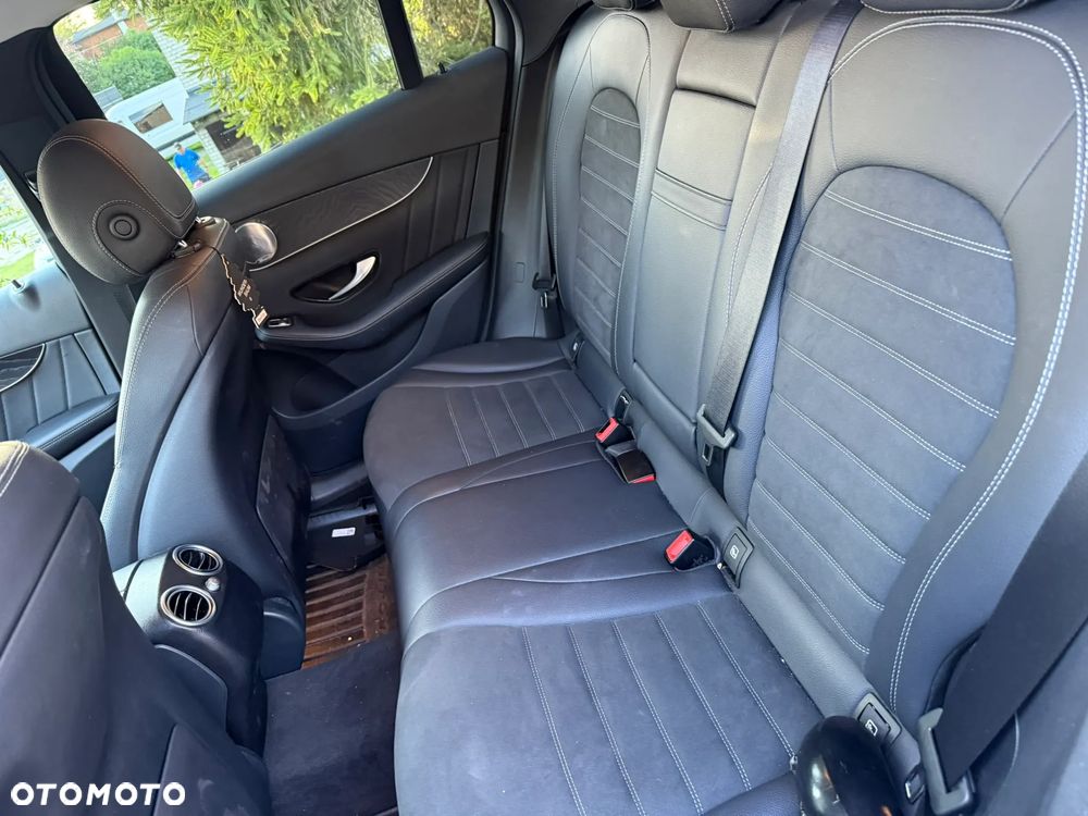 Mercedes-Benz GLC 220 d 4-Matic - 11