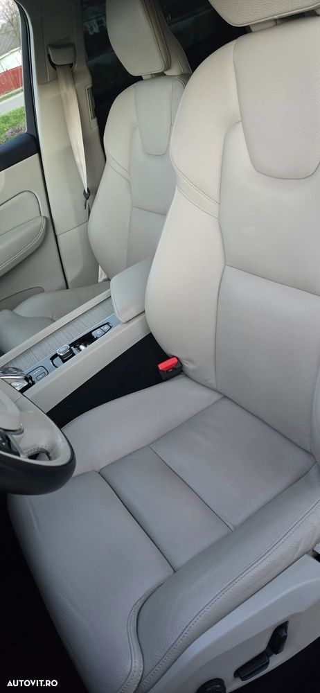 Volvo XC 60 Recharge T6 Twin Engine eAWD Inscription Expression - 22