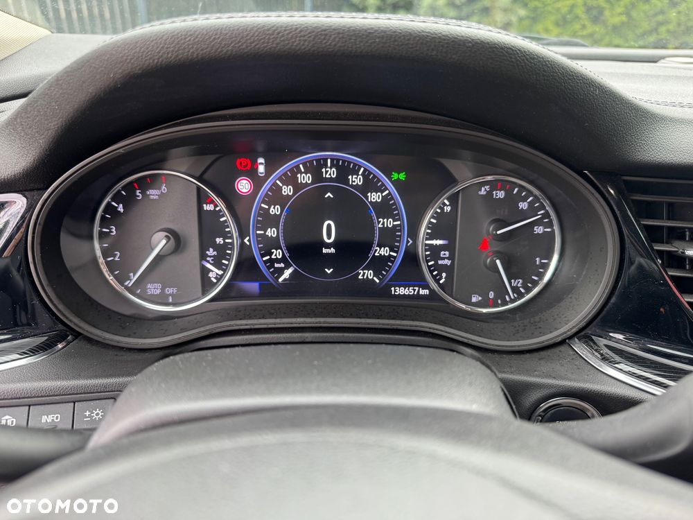 Opel Insignia - 15