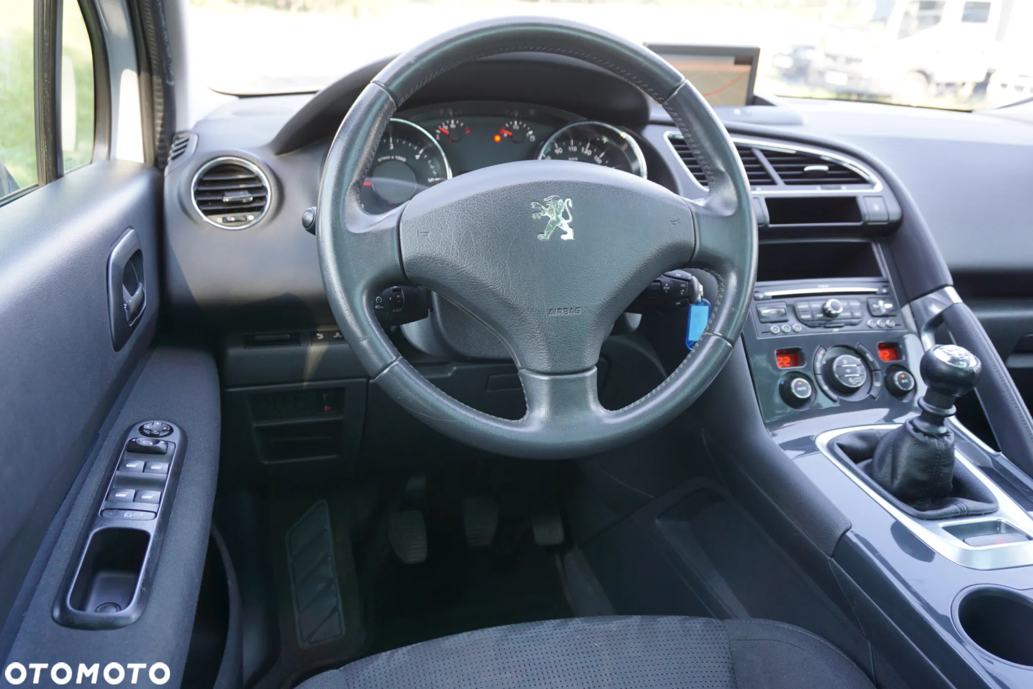 Peugeot 3008 1.6 HDi Premium - 14