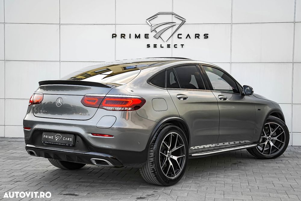 Mercedes-Benz GLC 300 e 4Matic 9G-TRONIC AMG Line - 4