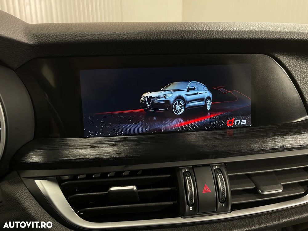 Alfa Romeo Stelvio 2.2 Diesel 16V AT8 Q4 Business - 18
