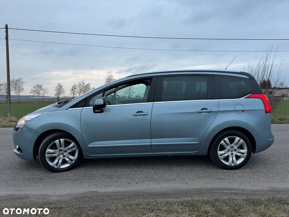 Peugeot 5008 - 12