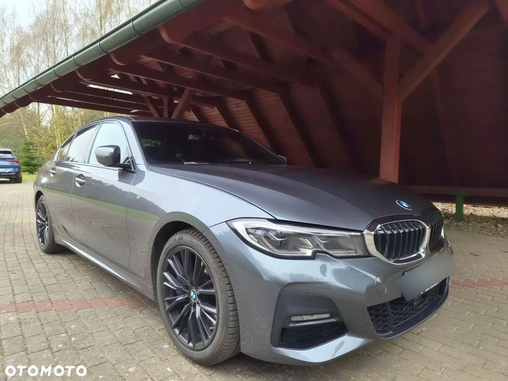 BMW Seria 3 330i xDrive - 2