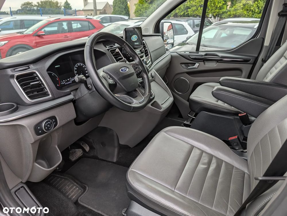 Ford Tourneo Custom 320 L2H1 VA Autm Titanium X - 9
