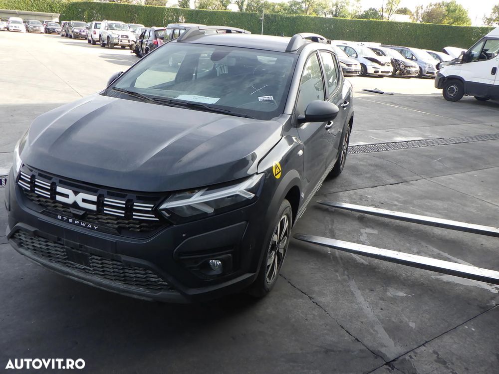 Dezmembrez Dacia Sandero Stepway , 1.0 TCE , an 2023 , Benzina - 1