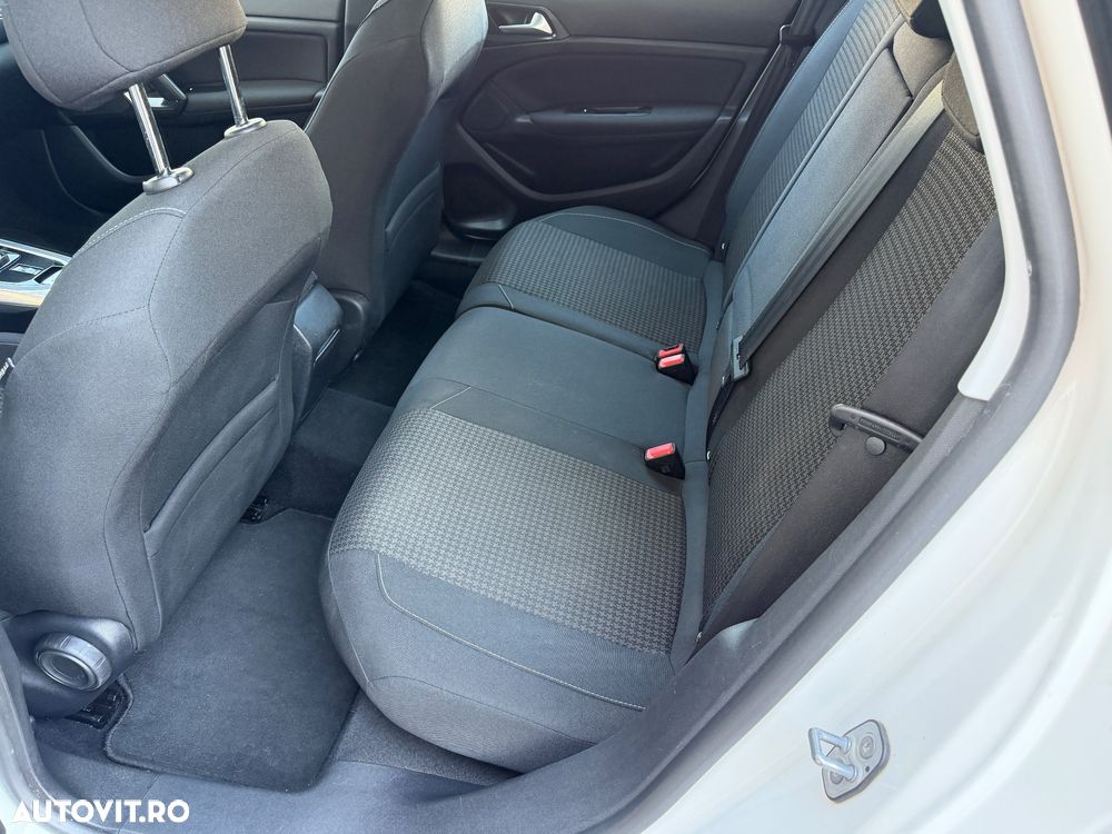 Peugeot 308 BlueHDi 130 EAT8 Stop & Start Active Business-Paket - 19