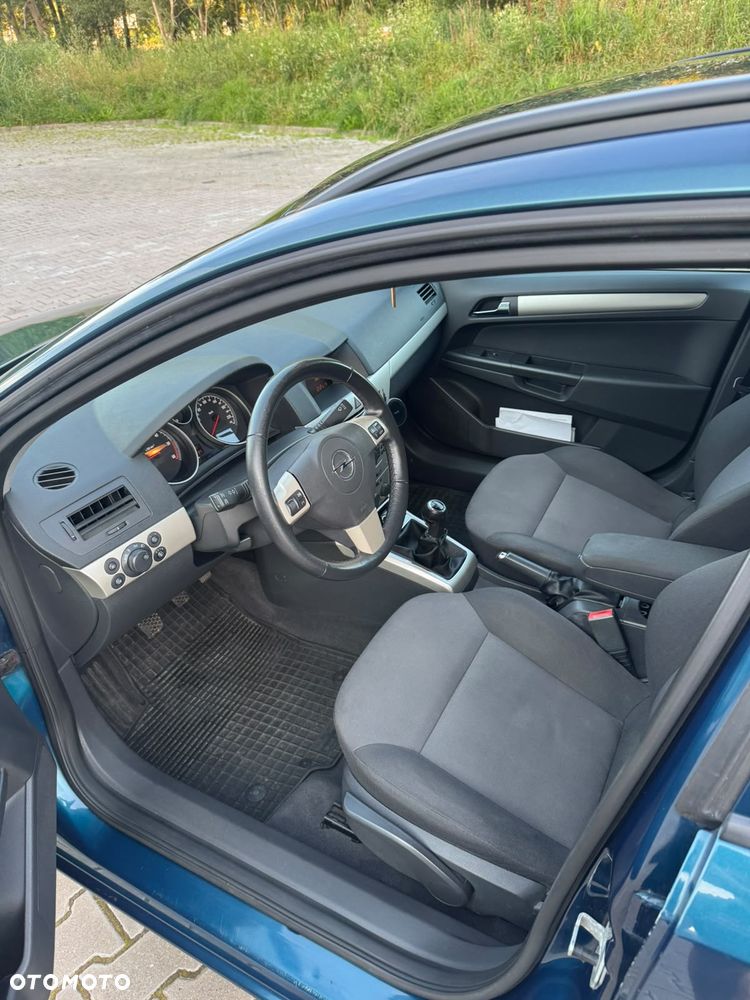 Opel Astra 1.7 CDTI Edition - 10