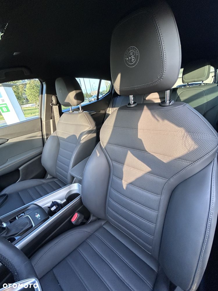 Alfa Romeo Tonale 1.5 T4 GSE mHEV Veloce DCT - 7