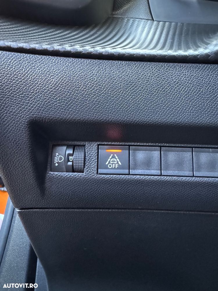 Peugeot 2008 PureTech 100 Allure - 13