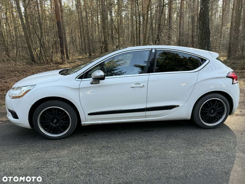 Citroën DS4 1.2 PureTech SoChic S&S - 13