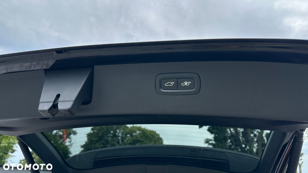 Volvo XC 90 T6 AWD R-Design 7os - 14