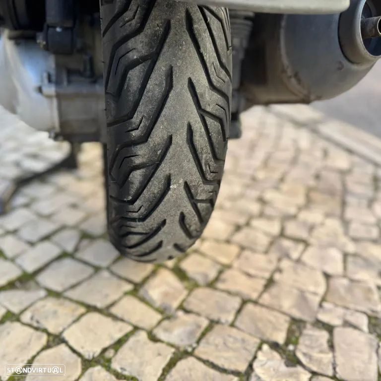 Piaggio X 8 200 - 22