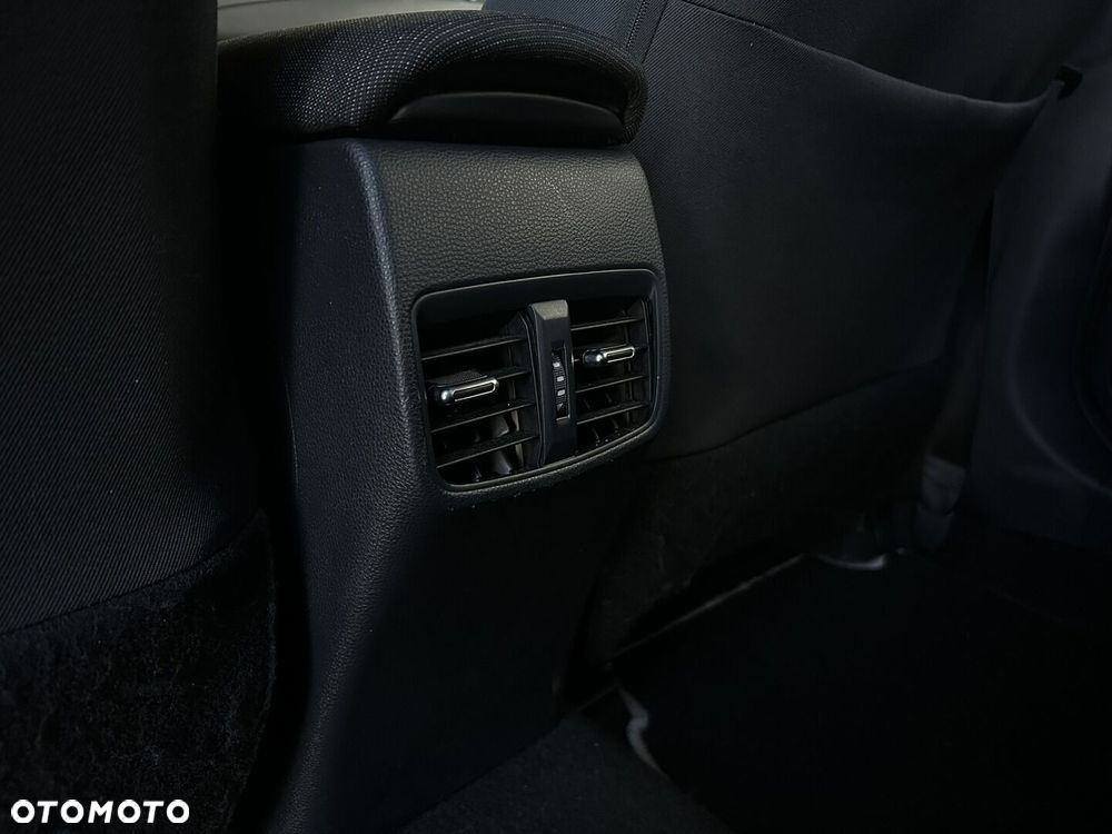 Toyota Corolla 1.8 Hybrid Comfort - 34