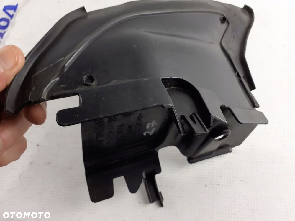 Volvo S60 kierownica wlotu powietrza P.P. 11-13 r. - 2