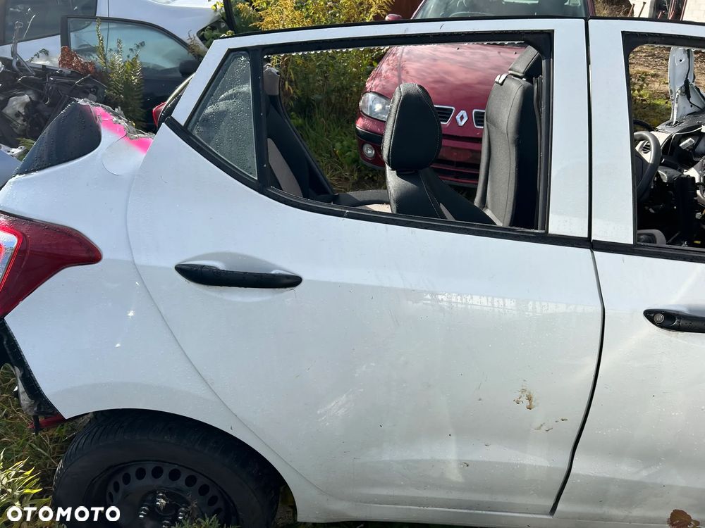HYUNDAI I10 II DRZWI TYŁ PRAWY - 1