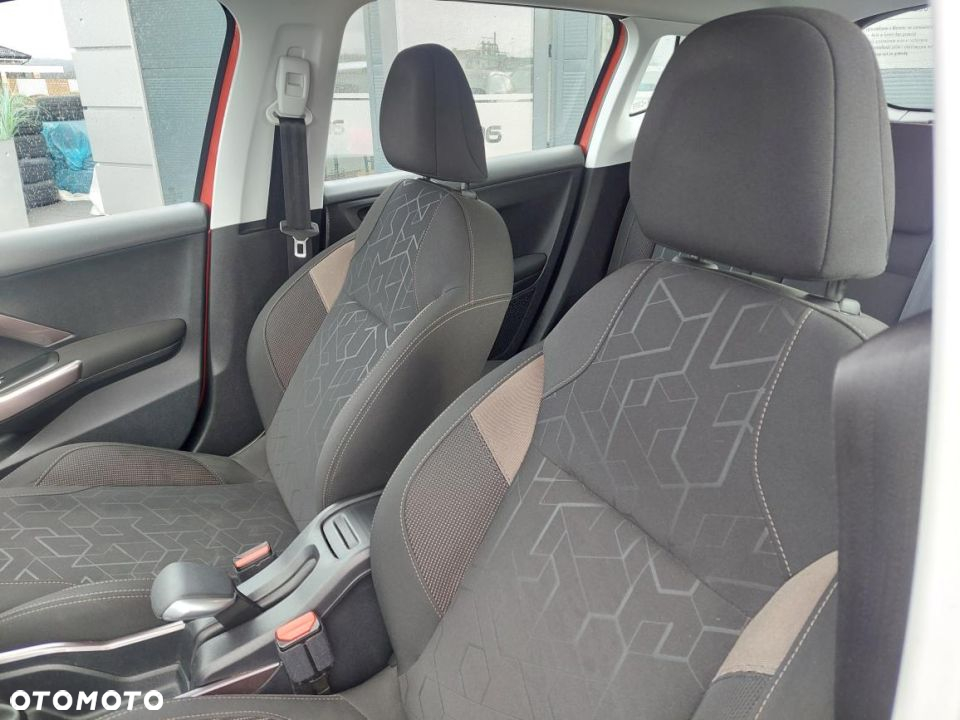 Peugeot 2008 1.6 e-HDi Active S&S - 21