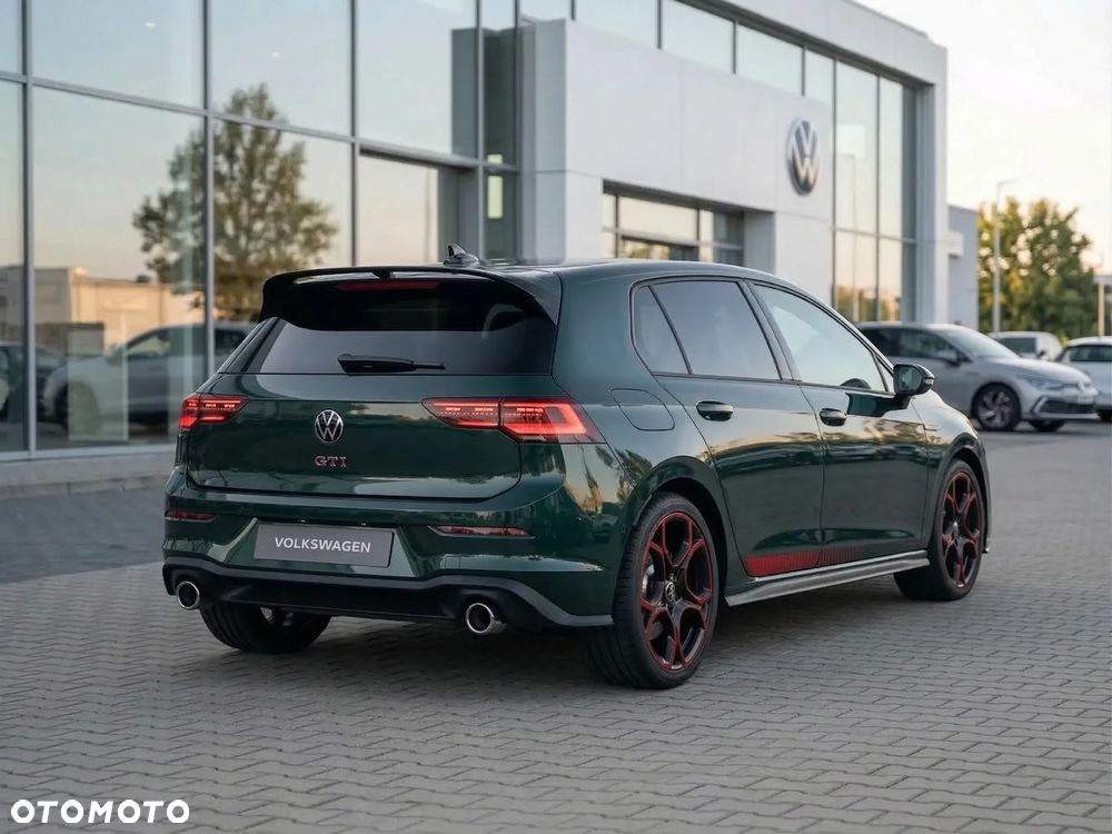 Volkswagen Golf - 3