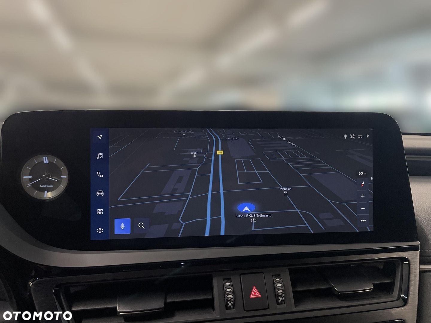 Lexus ES 300h F Sport Design - 21