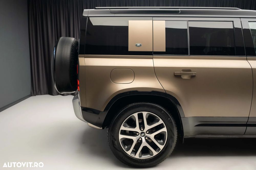 Land Rover Defender - 7