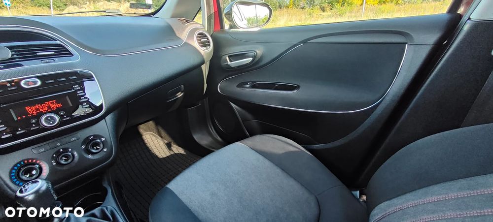 Fiat Punto 1.4 Easy S&S - 11