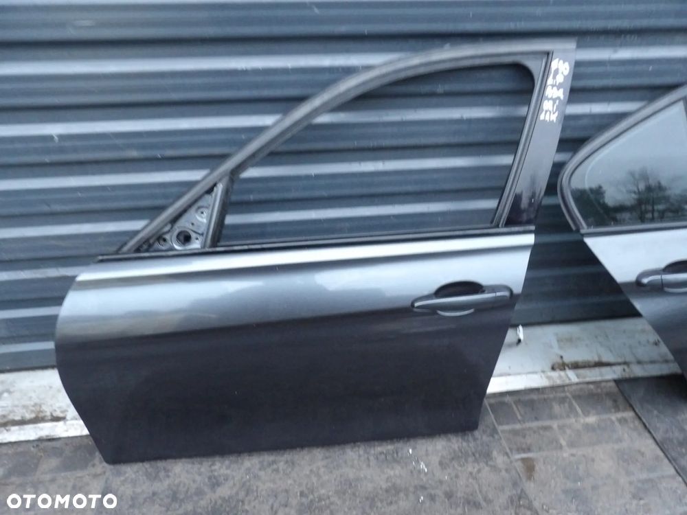 BMW - F30 - KOLOR B39 - DRZWI LEWY PRZÓD - 1