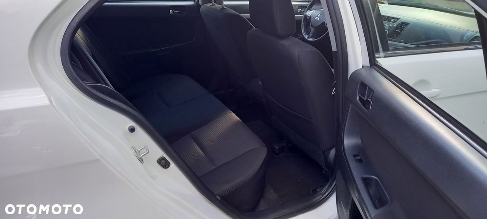 Mitsubishi Lancer 1.8 Instyle - 10