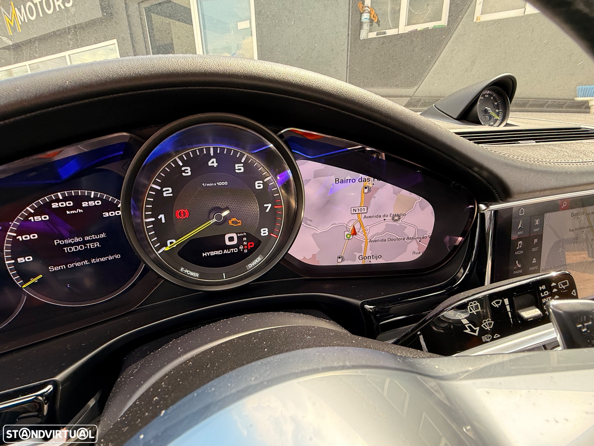 Porsche Panamera Sport Turismo 4 E-Hybrid 10 Years Edition - 9