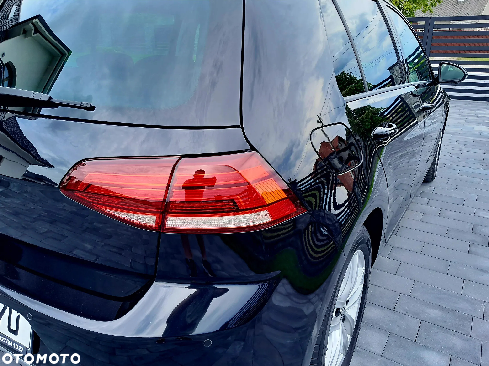 Volkswagen Golf 2.0 BlueTDI DSG Highline - 16