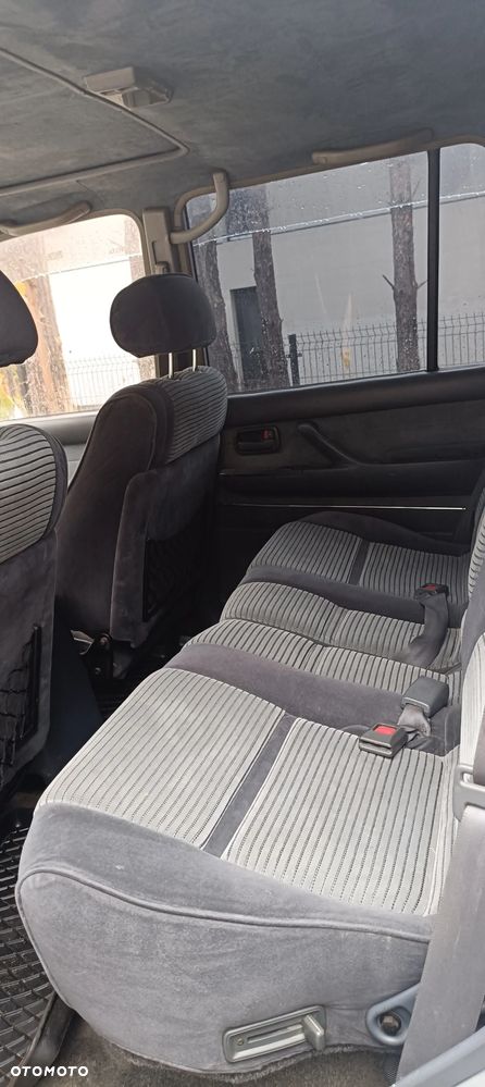 Toyota Land Cruiser - 11