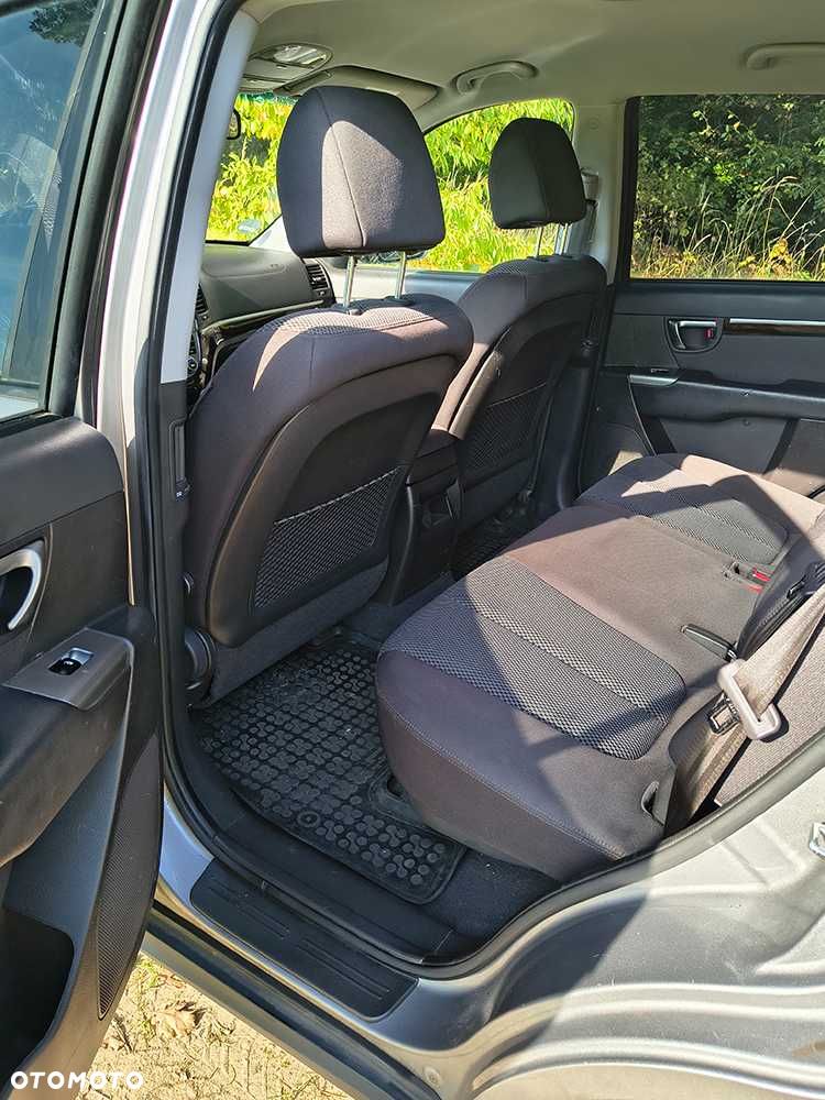 Hyundai Santa Fe - 10