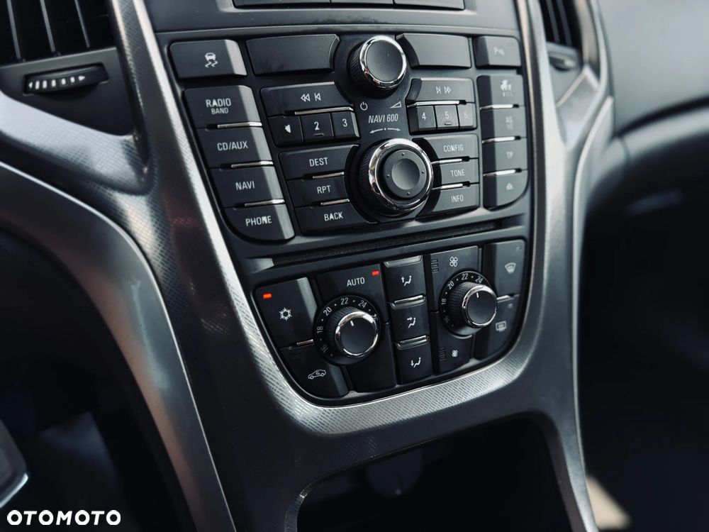 Opel Astra 1.4 Turbo Innovation - 28