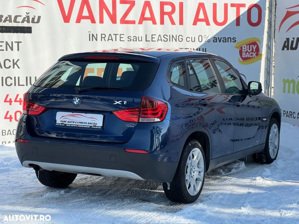 BMW X1 xDrive18d Sport Line - 3