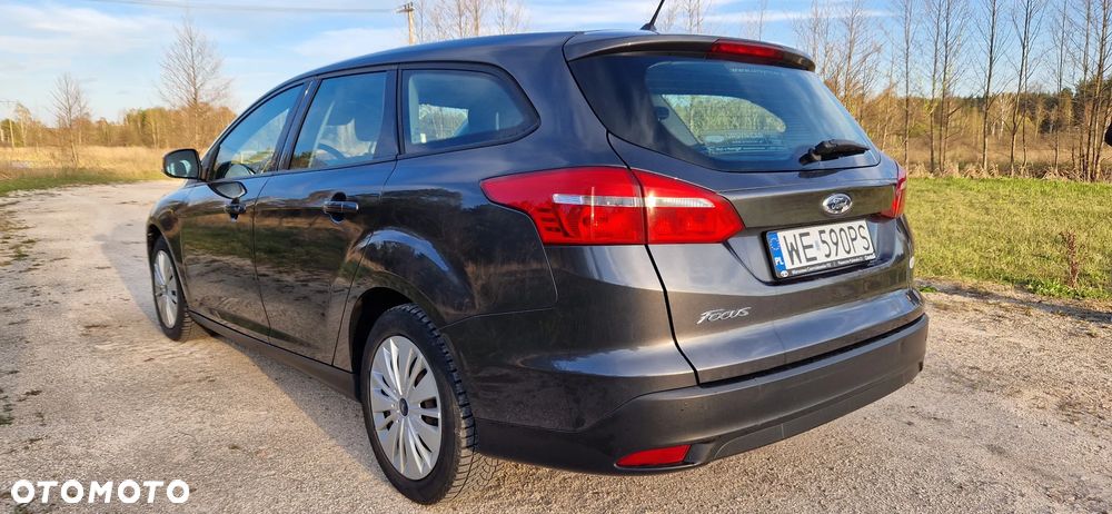 Ford Focus 1.6 Trend - 4