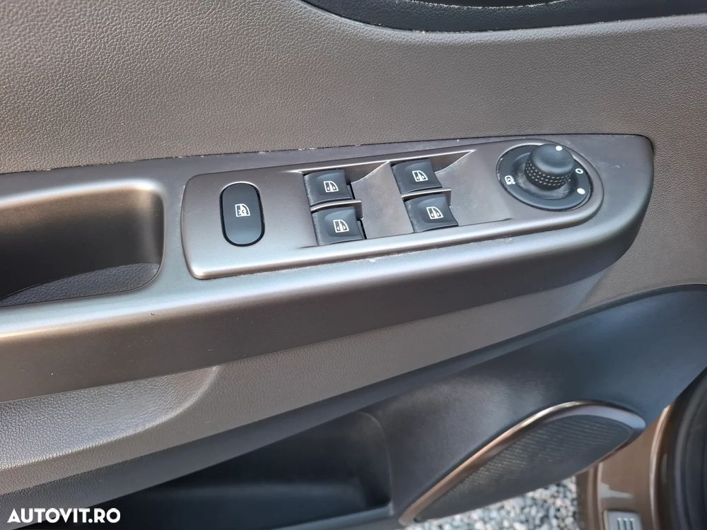 Renault Captur (ENERGY) dCi 90 INTENS - 27