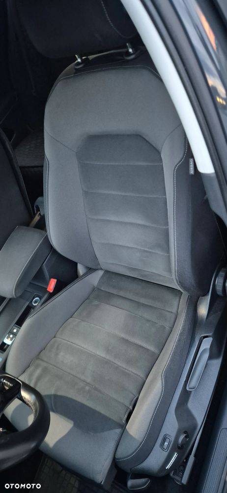Volkswagen Golf - 6