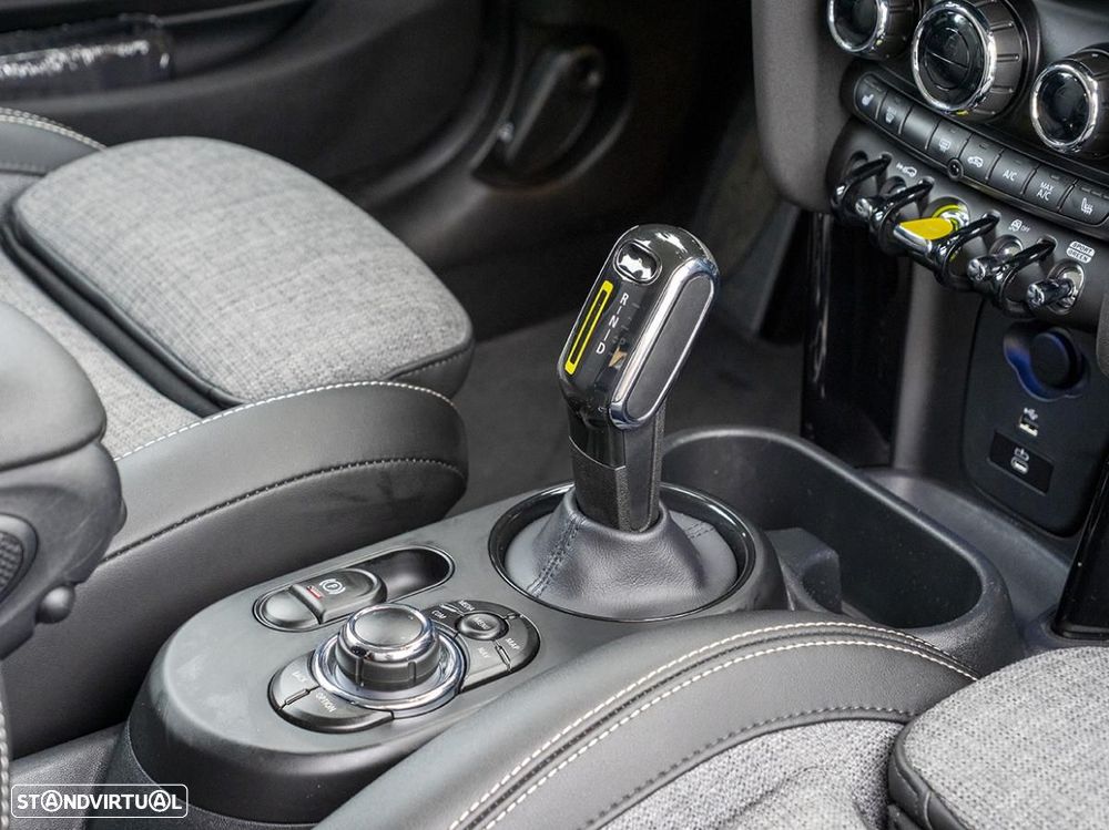 MINI 3 Portas Cooper SE - 19