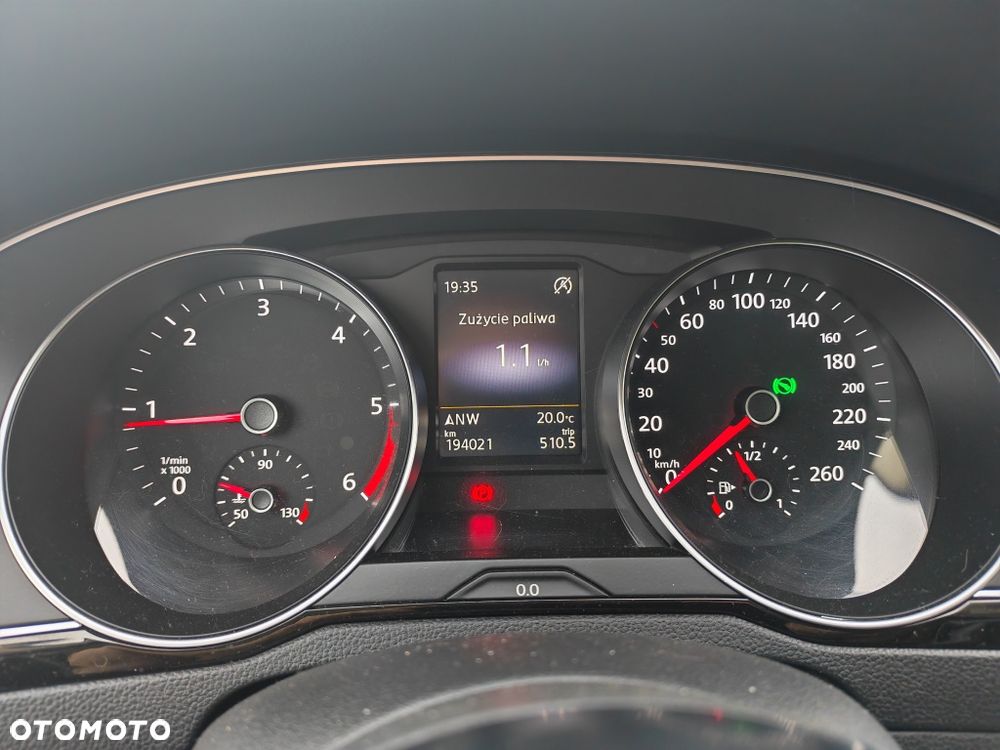 Volkswagen Passat - 6