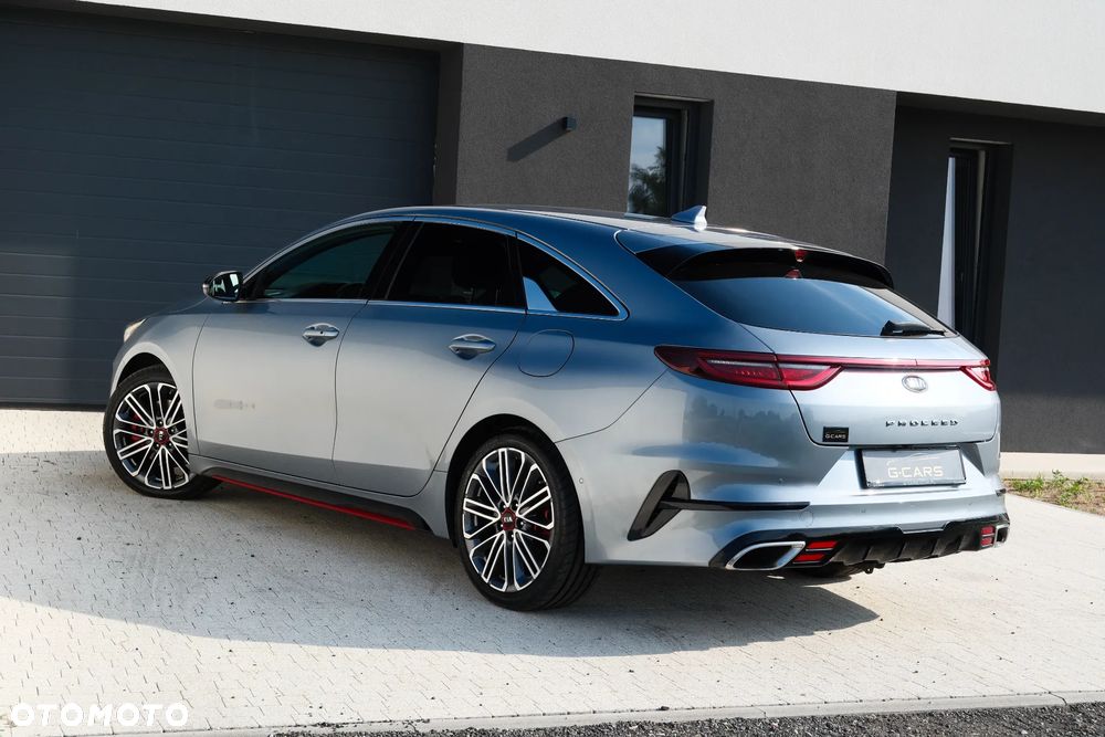 Kia ProCeed 1.6 T-GDI GT DCT - 15