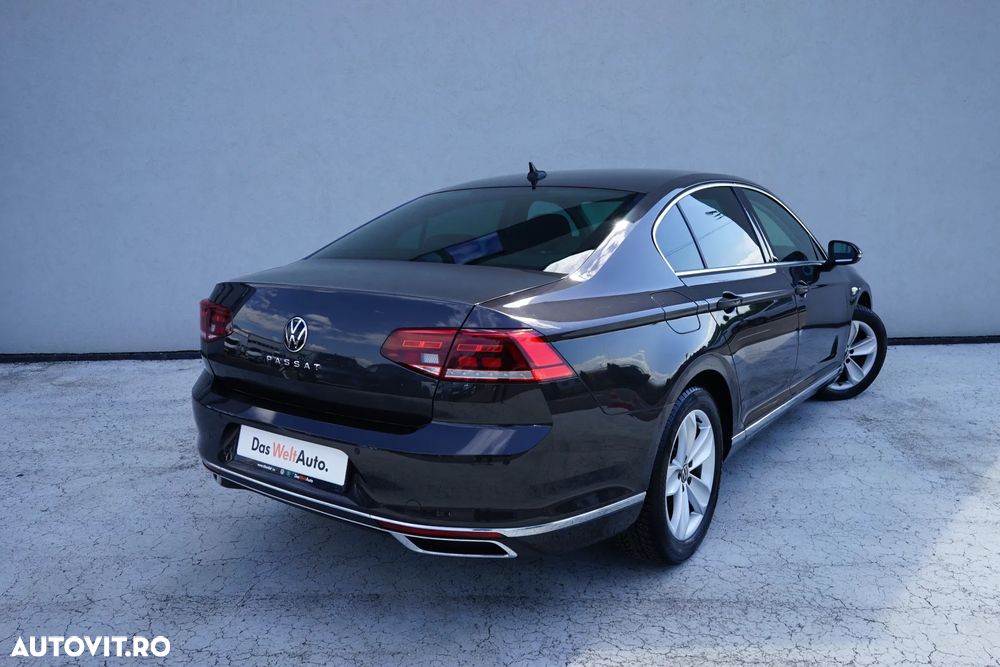 Volkswagen Passat 2.0 TDI DSG Highline - 6