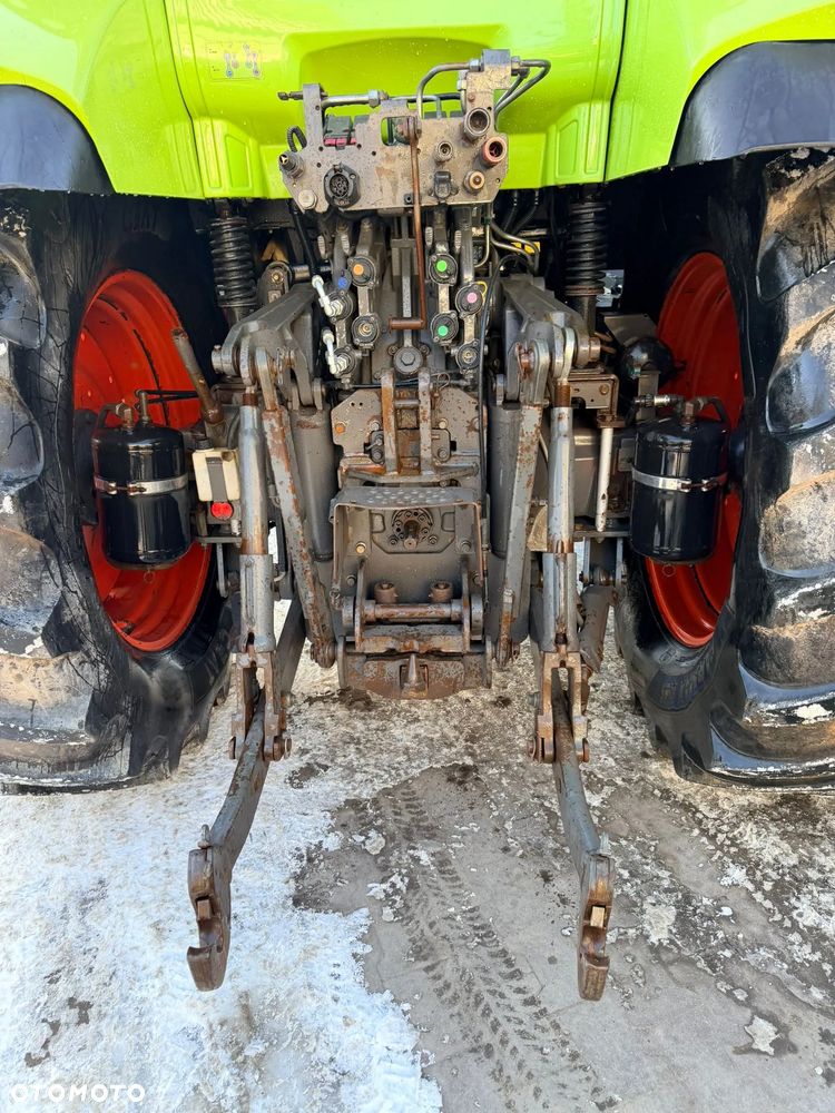 Claas Arion 650 - 13