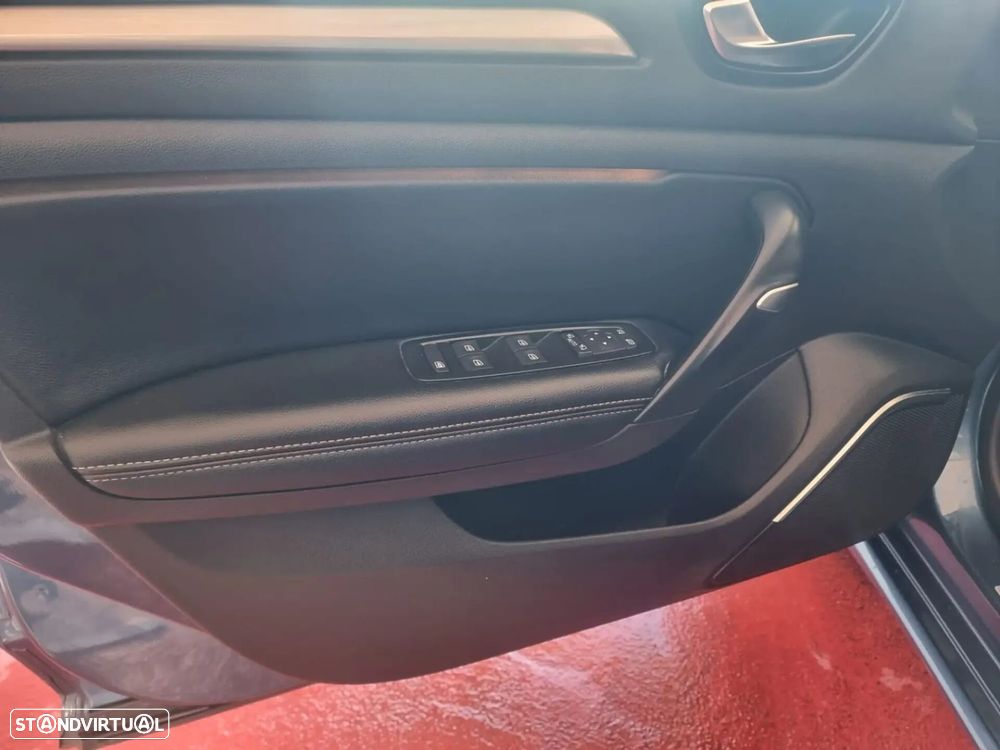 Renault Mégane - 10