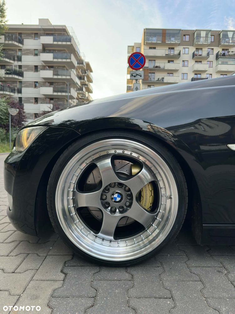 BMW Seria 3 330i - 8