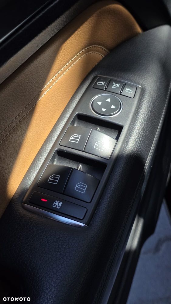 Mercedes-Benz Klasa E 200 7G-TRONIC Sport Edition - 12