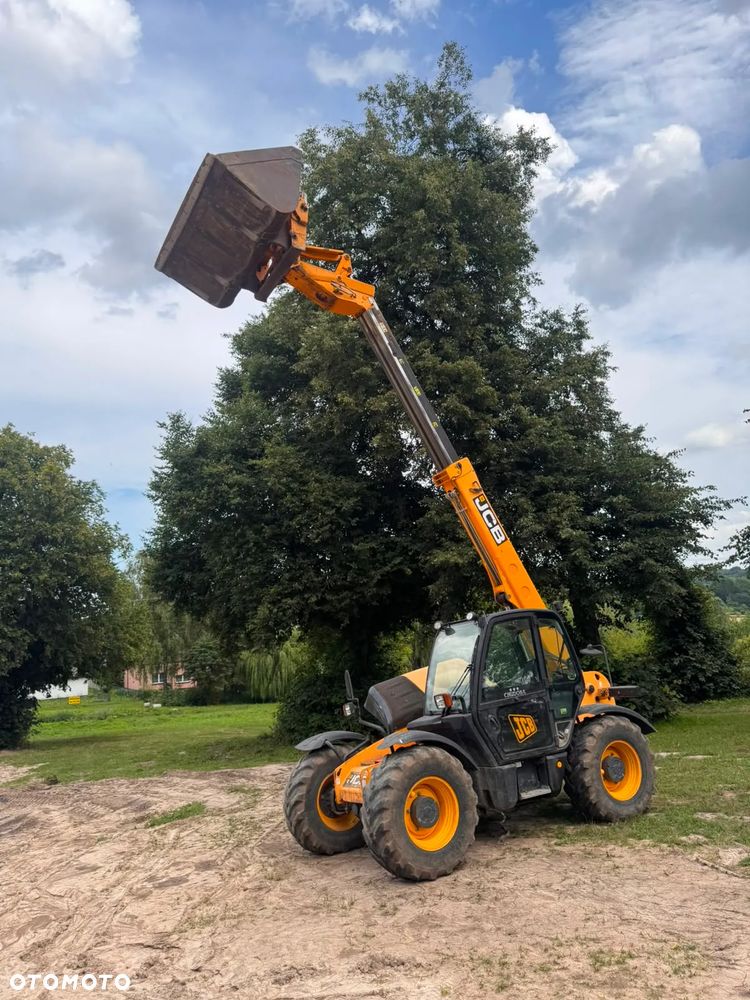 JCB 531-70 - 12