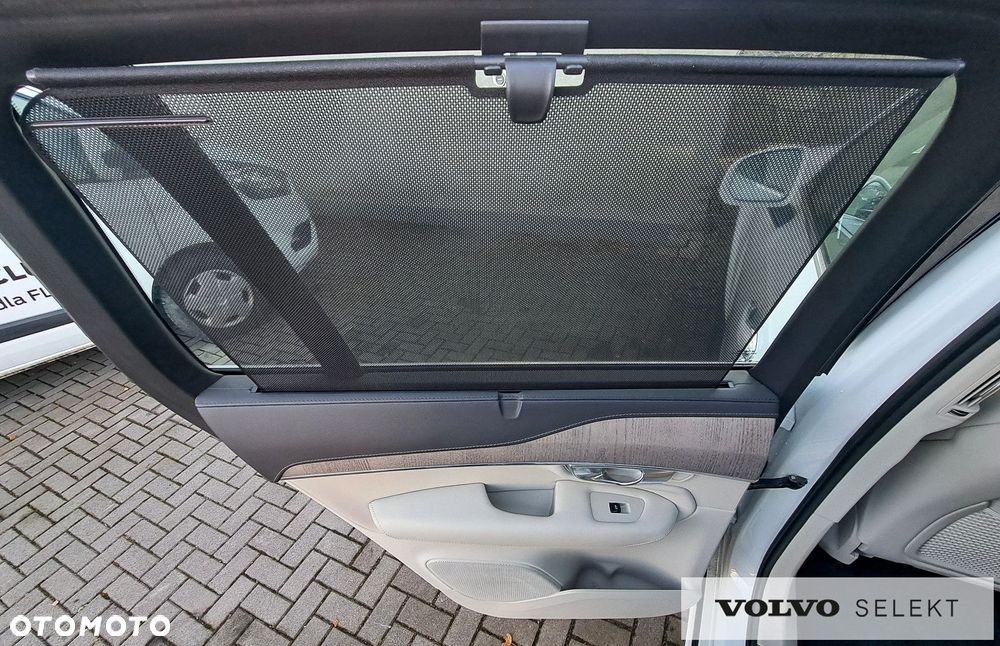 Volvo XC 90 - 31