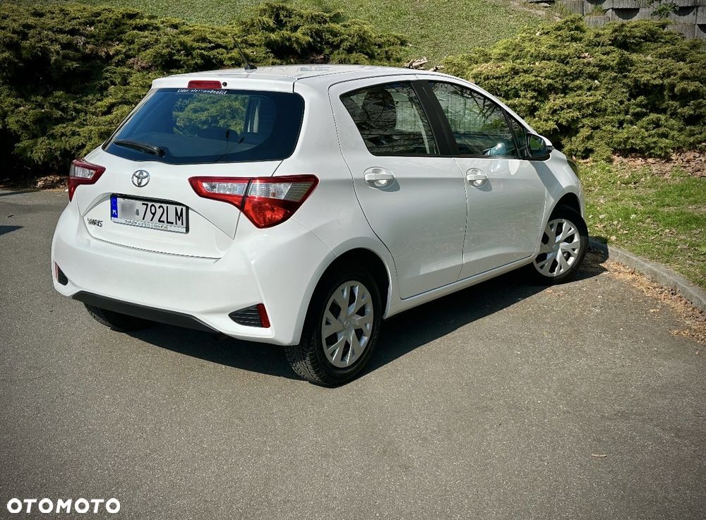 Toyota Yaris 1.5 Premium - 6